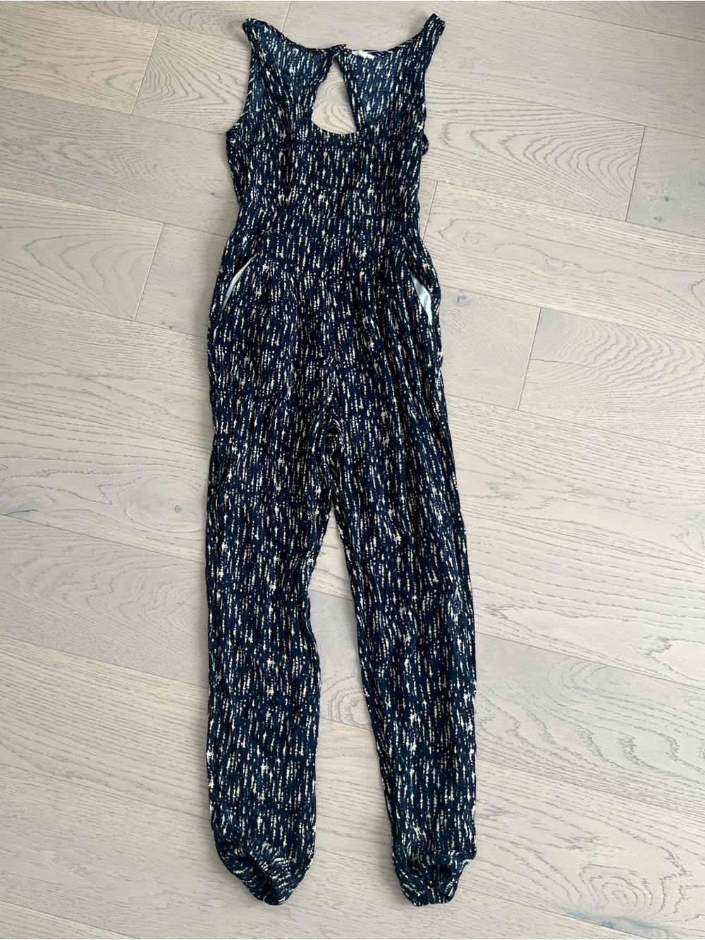 Women’s Black Patterned Sleeveless Jumpsuit